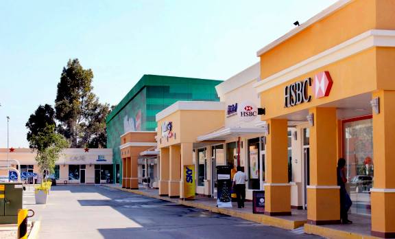 Plaza Boulevard