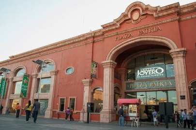 Centro Comercial Plaza Patria